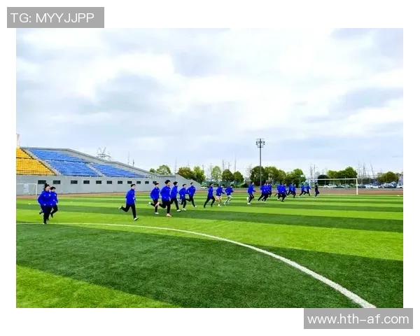 寻找专业足球裁判服务提升比赛公正性与观赏性助力足球赛事顺利进行